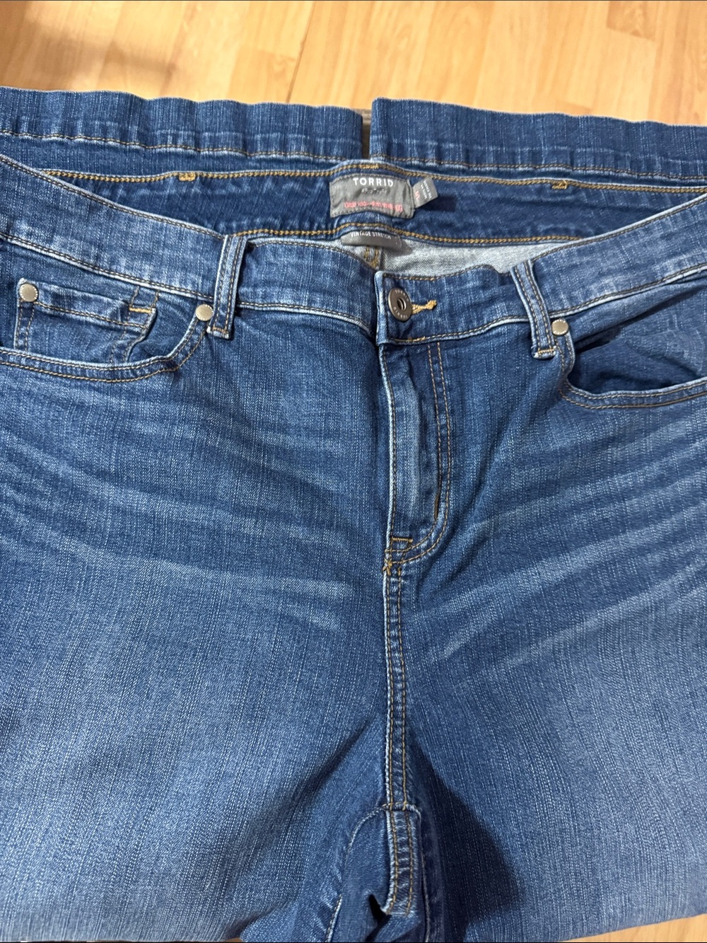 Torrid Crop High-Rise Wide Leg Jeans Sz 16